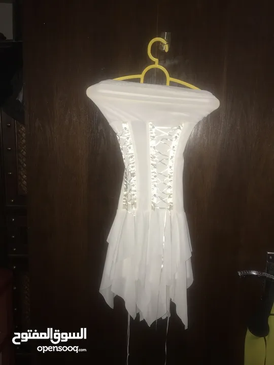 فساتين سهرة طويلة وقصيرة