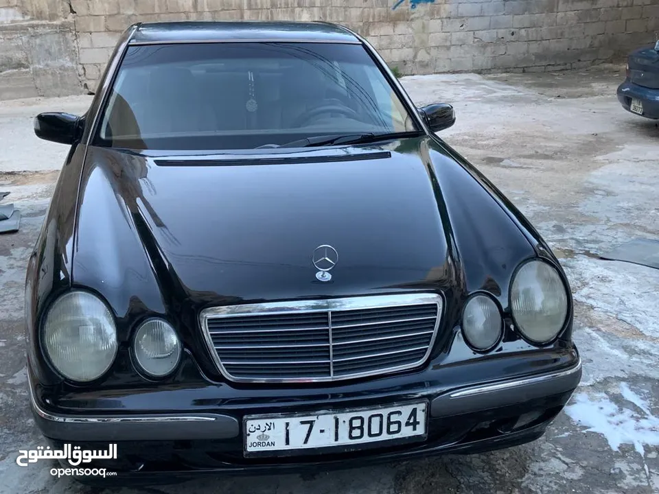 E200 فل بإستثناء الفتحه للبيع او للبدل