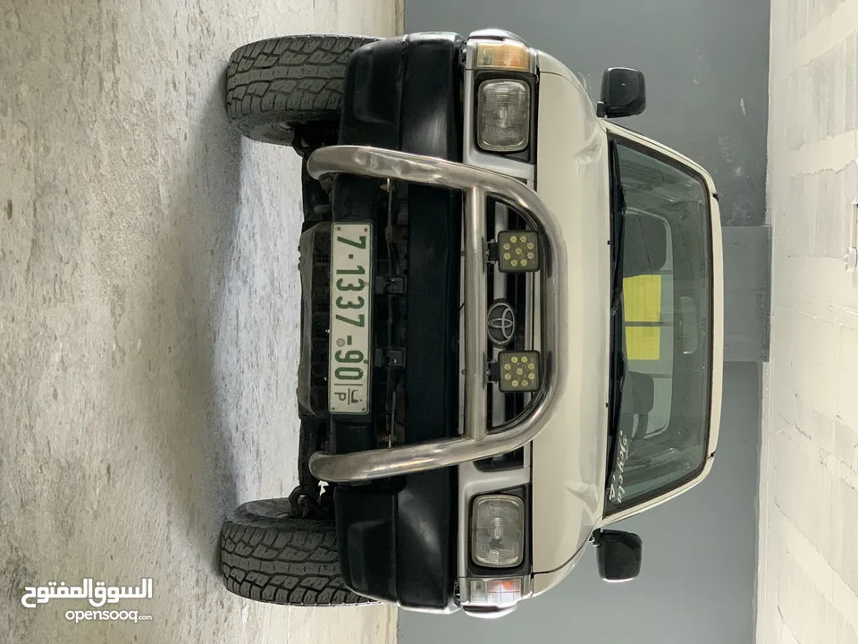 تويوتا هايلوكس 2001