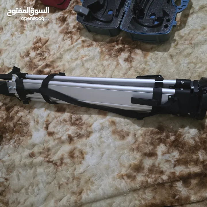 جهاز توتال استيشن