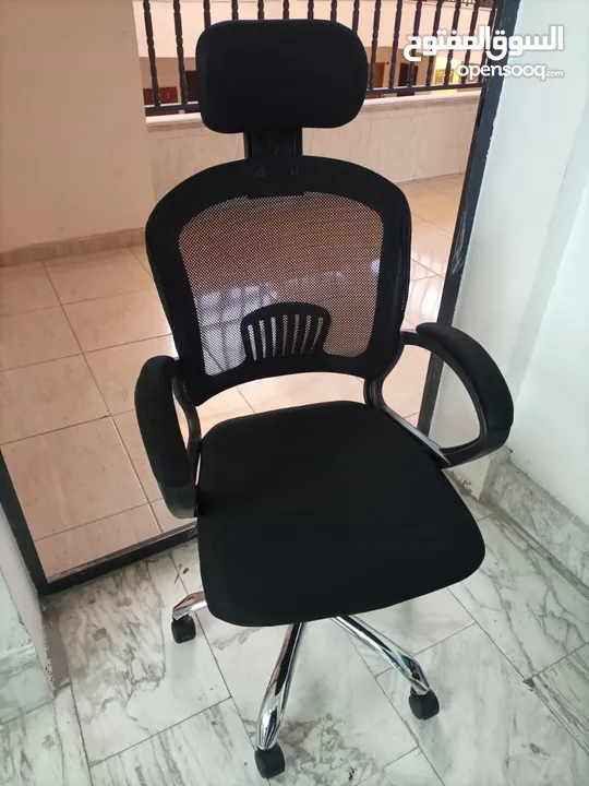 كرسي مكتب مميز مع مسند للراس مريح قابل للتعديل ودعم أسفل الظهر وكرسي كمبيوتر شبكي يتحمل اوزان