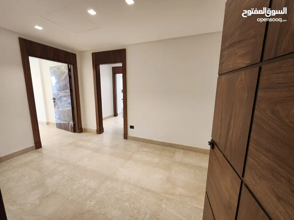 شقة فاخرة للبيع في منطقة الظهير - ref : 14485