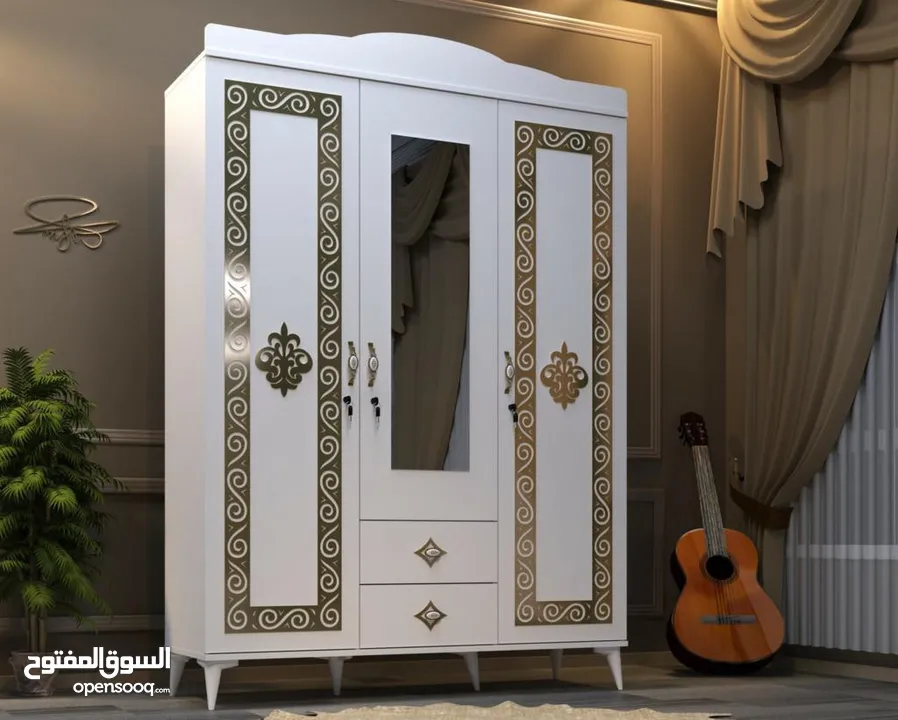 three door turkey cabinet/حزانہ