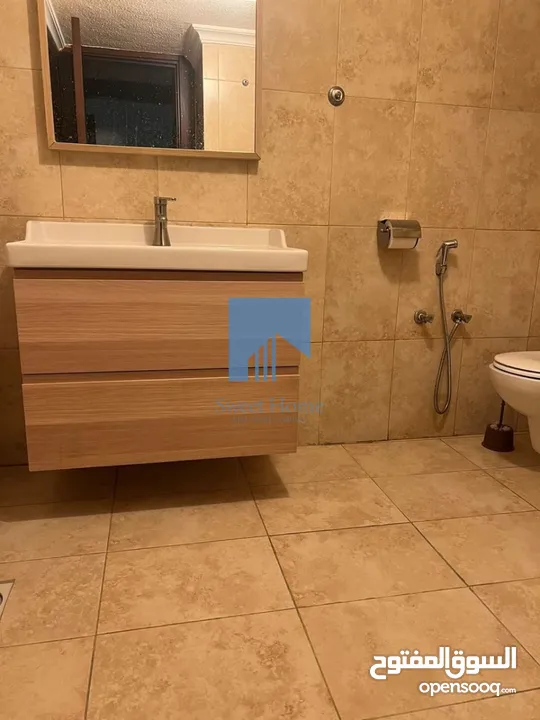 شقة مميزة للبيع في الجاردنز  - قرب دوار الواحة طابق ثالث 210م تشطيب سوبر ديلوكس بسعر مغري