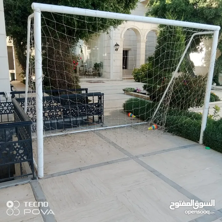 هدف كرة قدم كامل متوفر عدة مقاسات أعلى جوده للحديد مع الشبك يوجد خدمة توصيل لجميع المحافظات