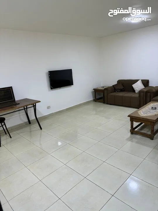 شقه مفروش للايجار الموقع الجاردنز خلف سروات 350