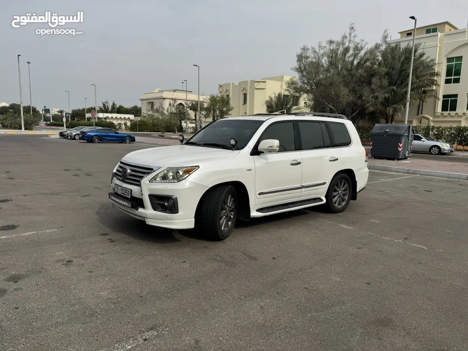 (Lexus/LX570/2010/GCC/Modified to 2015 Exterior only)  لكزس 2010 / LX570 / خليجي _ محول 2015 خارجيا