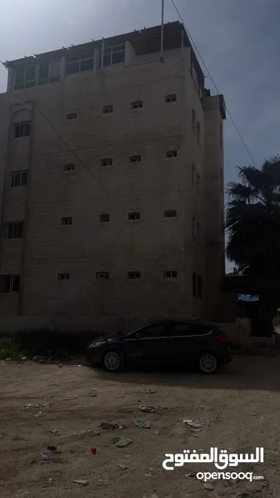 عمارة مفروشة للبيع دخلها الشهري 4000 دينار مكونة من 29 استوديو