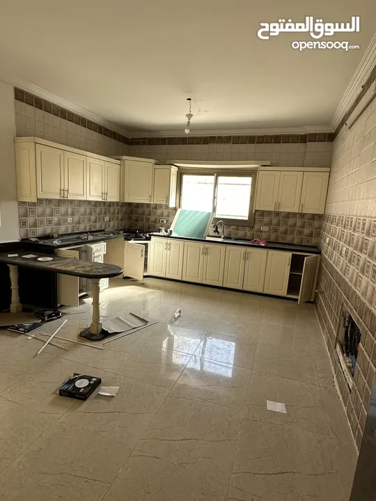 شقة مشطبة للبيع شارع السكة