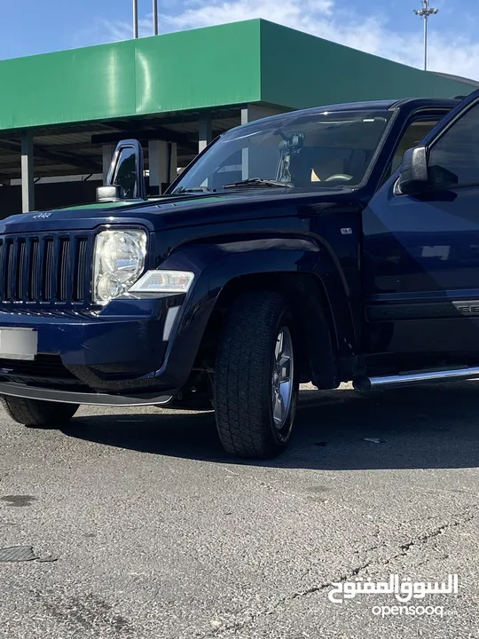 Jeep liberty 2012 v6 3700cc وكاله