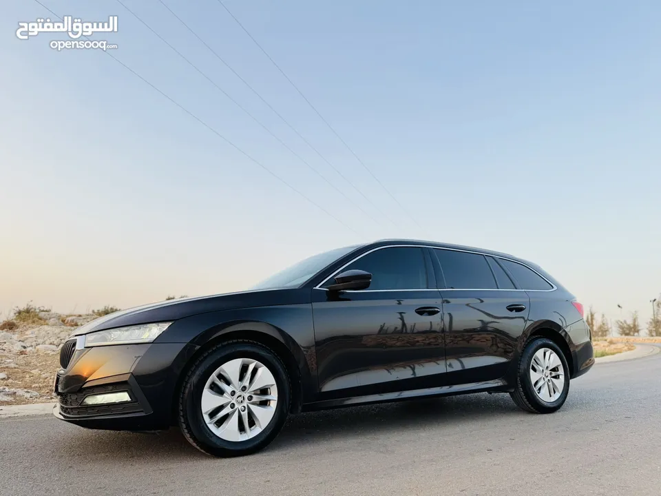 اوكتافيا 2021/20 بالنايلون منمرة من اربع شهور حررق سعرر 95.000 شيكل كاش و نهاائي