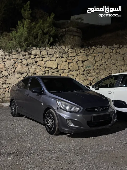 اكسنت رخصة 2014  ديزل 4 غيار اقتصادية جداا  البيع كاش فقط