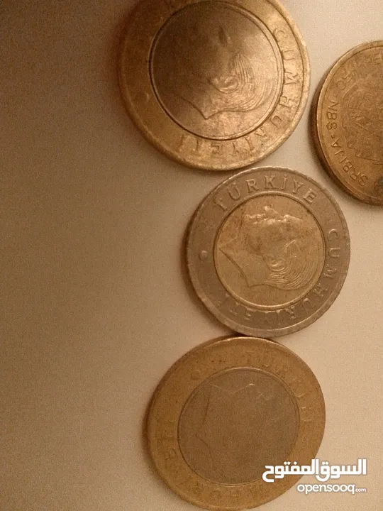 مجموعه من العملات العربيه والاجنبيه+ السعر الخاص