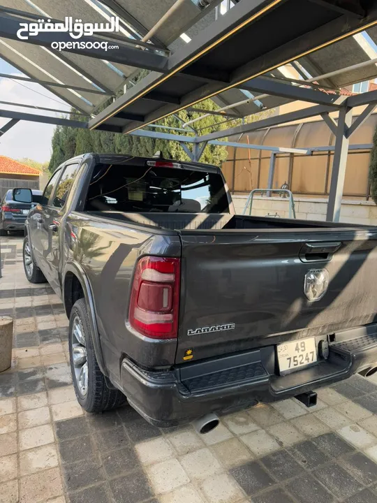 Dodge Ram 1500 Hemi / Laramie Trim 2020 (للبيع)