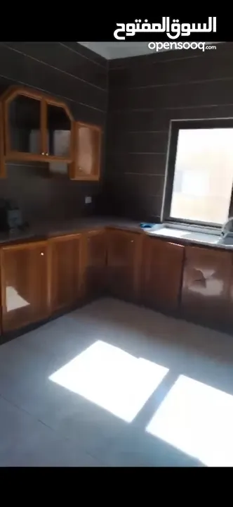 بيت للبيع طابق ثاني بدون مصعد