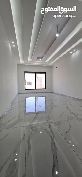 اقساط طابق اخير مع روف نظام درج داخلي شفابدران ام حجير