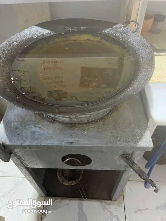 عدة مطعم للبيع