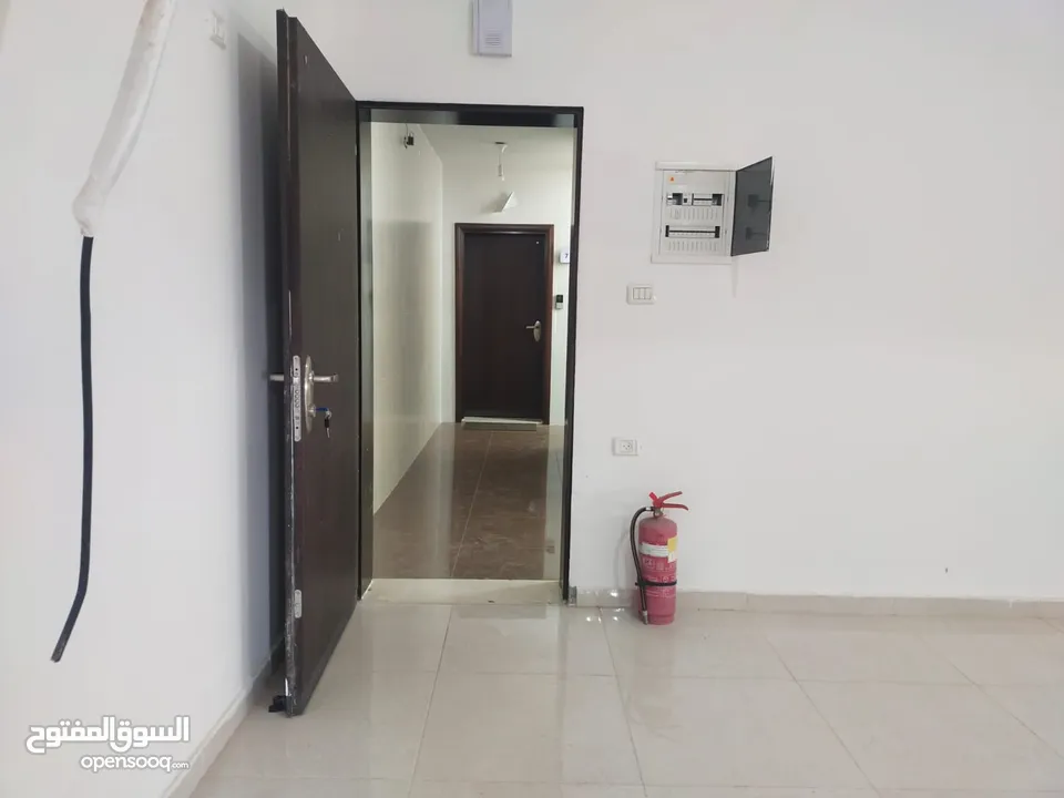شقه للبيع طابق اول مع حديقه في منطقه الارسال