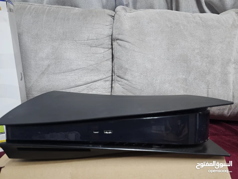 PS5  2 controls white and black  825G CFI-1216A بلايستيشن 5 يدات تحكم عدد 2  أحدث موديل مع 3 سيدي