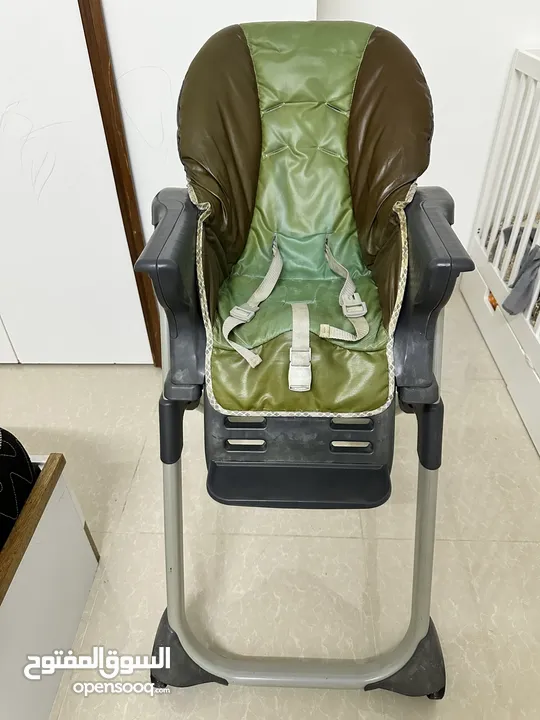 Graco Brand Baby high chair or feeding chair for sale in Rumais Barka. 8 RO Only