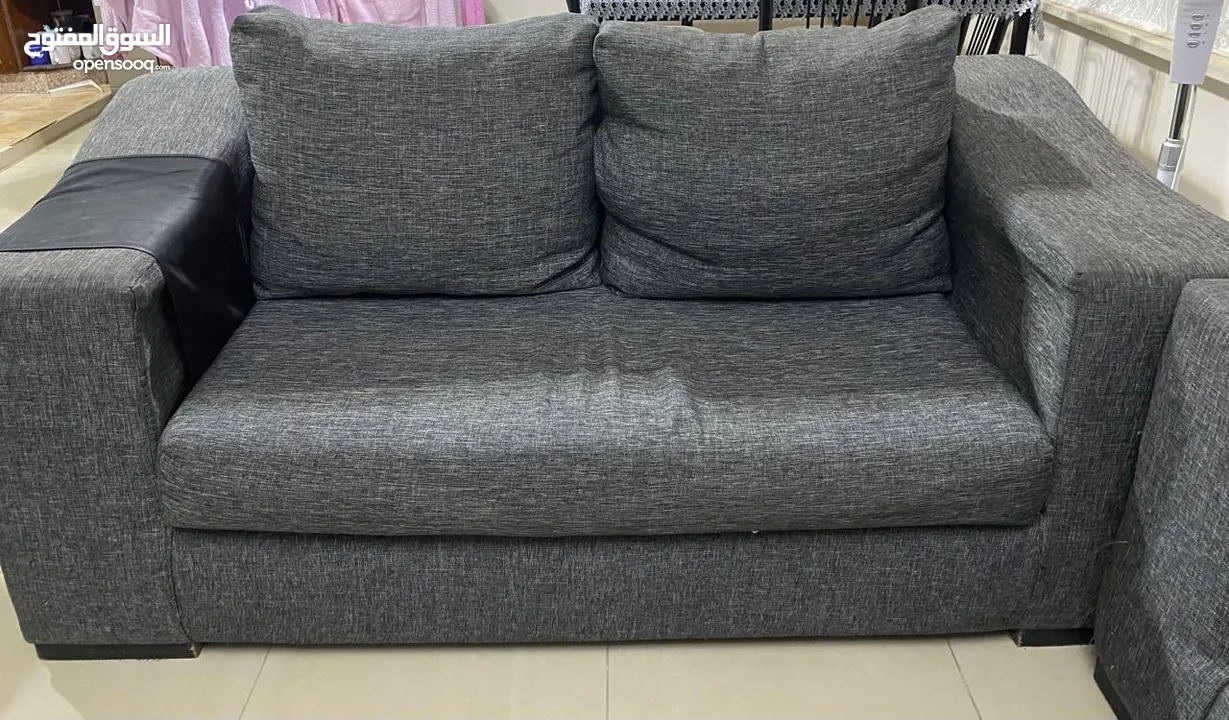 طقم كنب أمريكي لغرفة المعيشة مستعمل للبيع