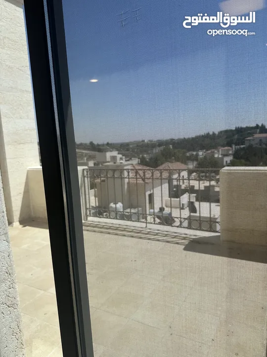 فيلا 3 طوابق للإيجار السنوي