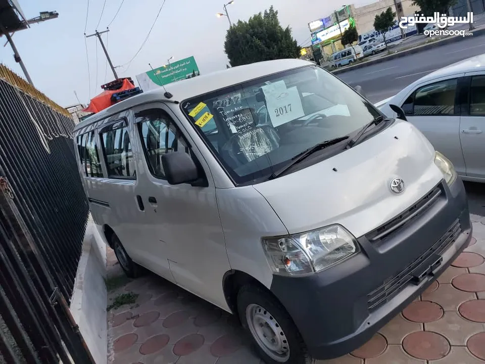 باص تونس 2017  TOYOTA TOWN ACE