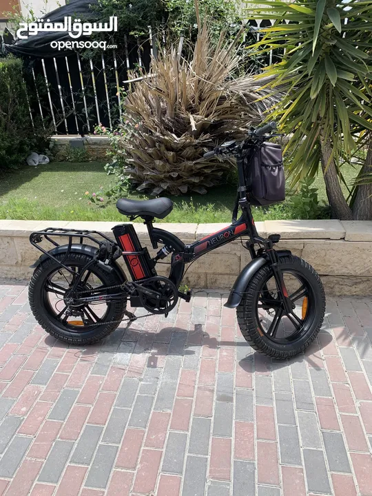 بسكليت كهرباء كبير