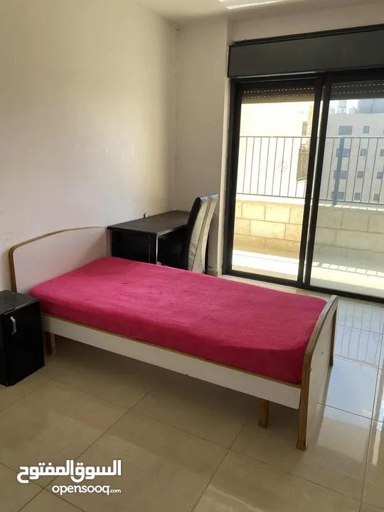 غرف للايجار