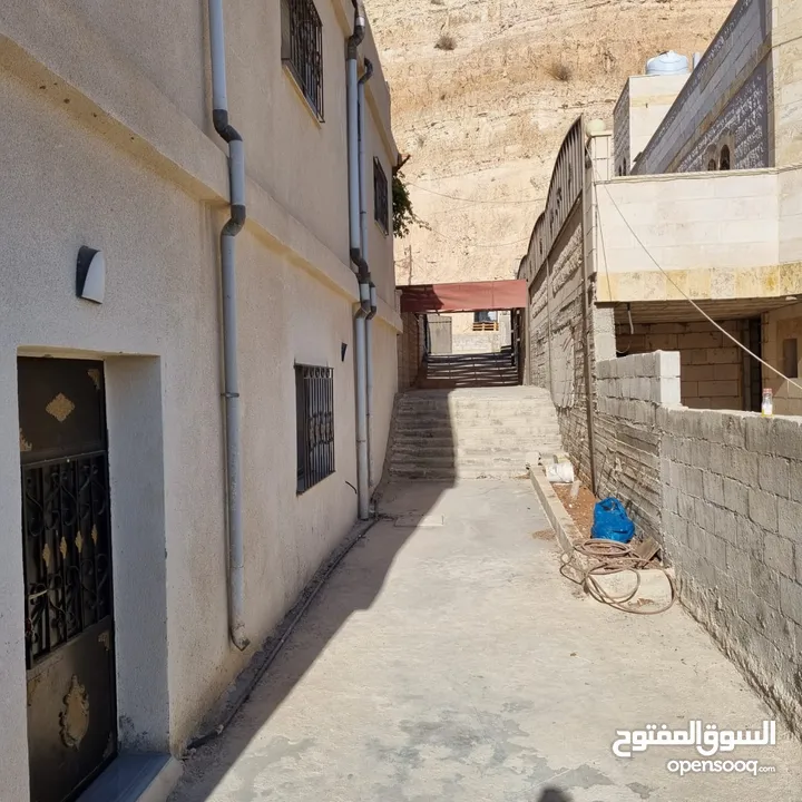 بيت مستقل للإيجار