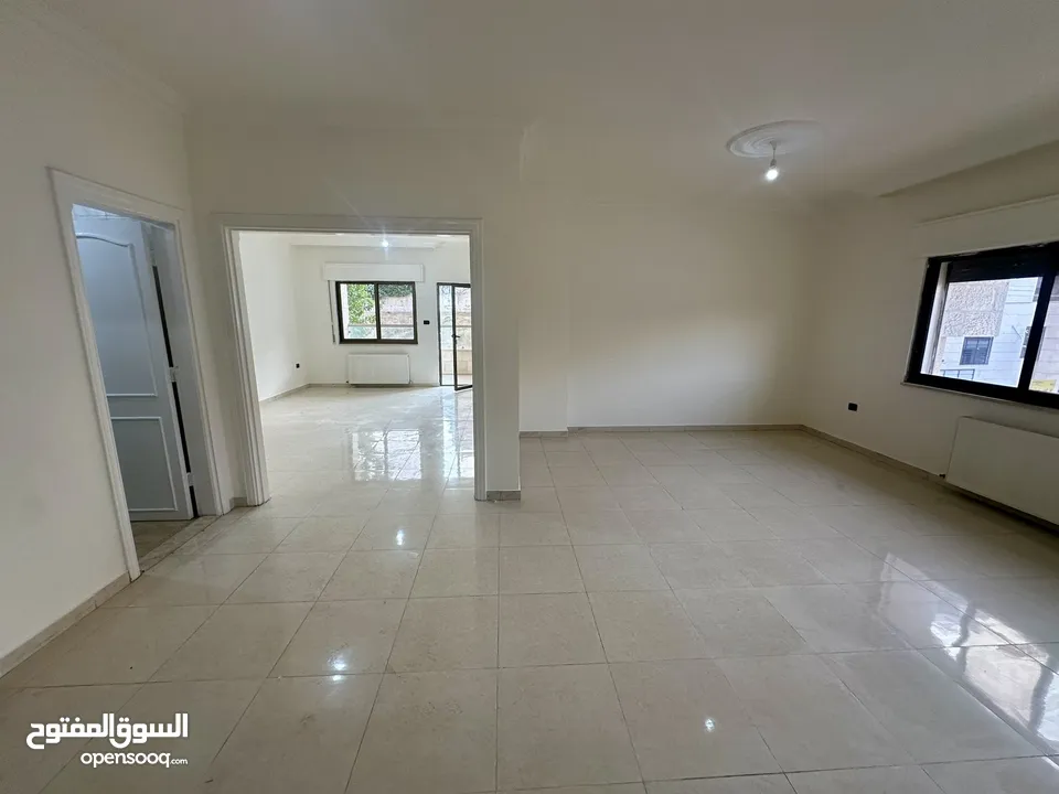 شقة فارغة للإيجار 175م في خلدا بمنطقة هادئة طابق ثاني، خلف مخابز برادايس وبالقرب من مدارس ساندس