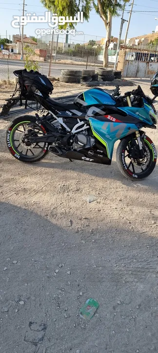 CFMOTO 250 SR (2022)