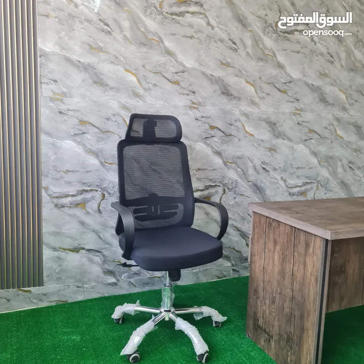 كرسي مدير شبكي طبي مميز مع مسند رأس متحرك يتحمل اوزان مناسب للشركات و المكاتب الفخمه