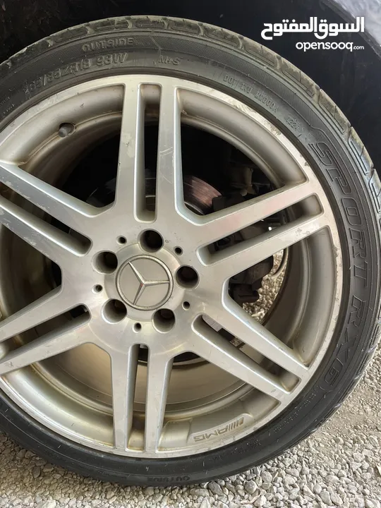 Mercedes e200 cgi 2010 w212 فحص كامل وفل كامل وأعلى صنف ولا ملاحظه  للتواصل على الرقم  بالوصف