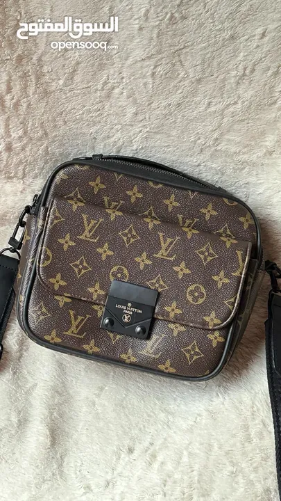 شنطه LV نسائيه هاي كوبي طبق الأصل استخدام بسيط بدون مرفقات