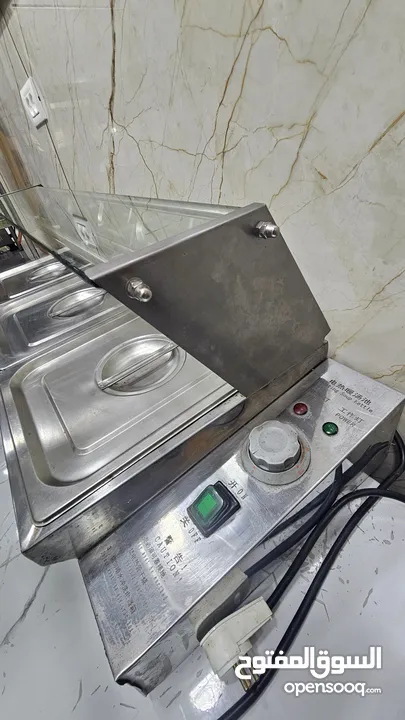 تسخين طعام كهربائي على البخار حتى درجة حرارة 100