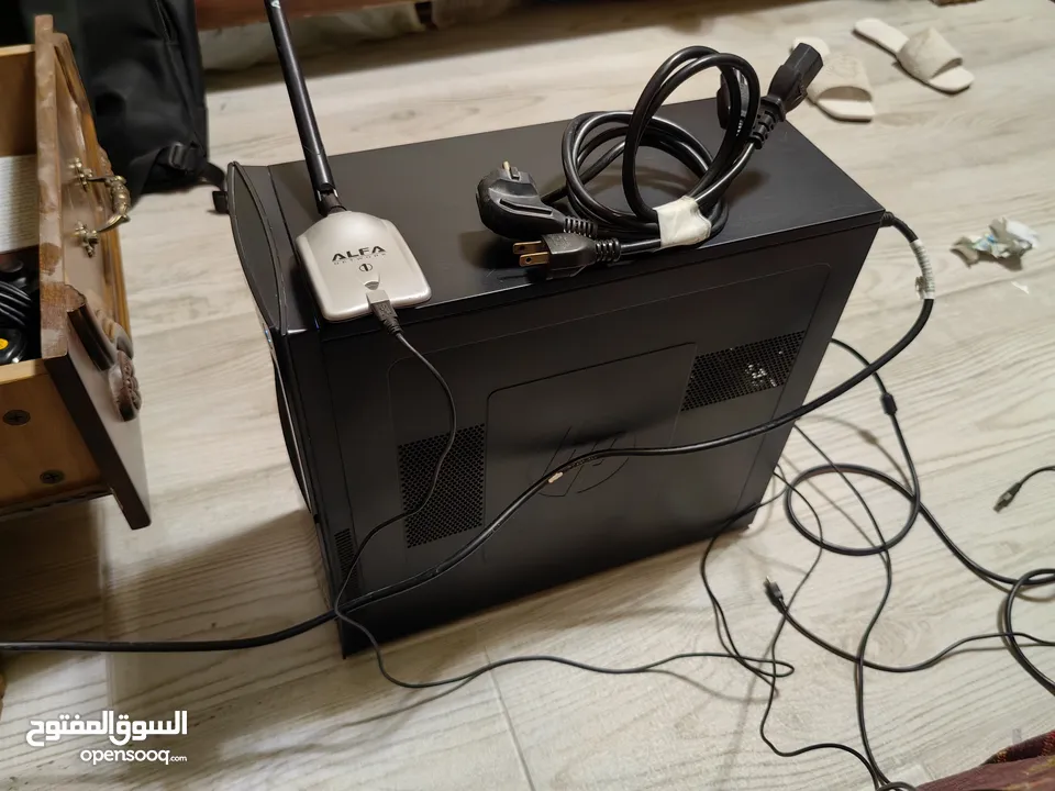 كمبيوتر HP مستعمل بحالة ممتازة للبيع