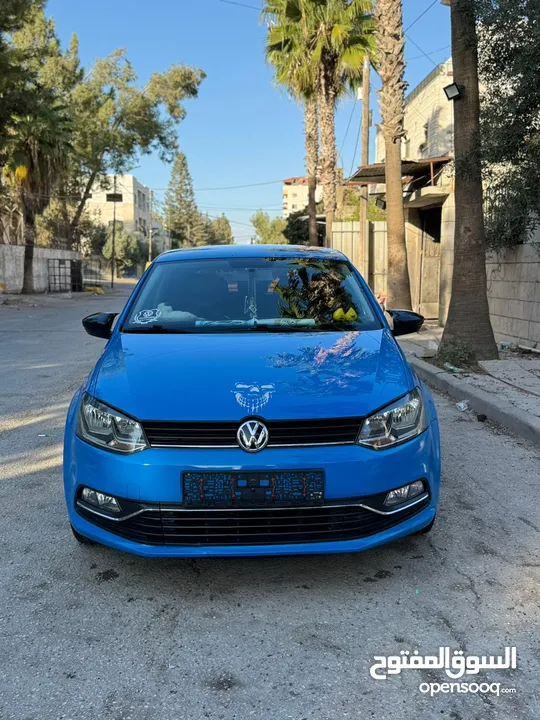 بولو 2015 باللون المميز للبيع Polo 2015