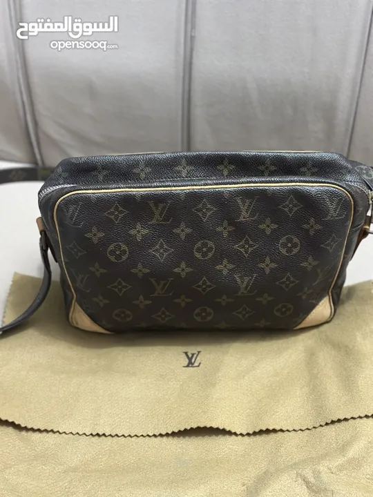 Authentic Louis vuitton monogram nile bag