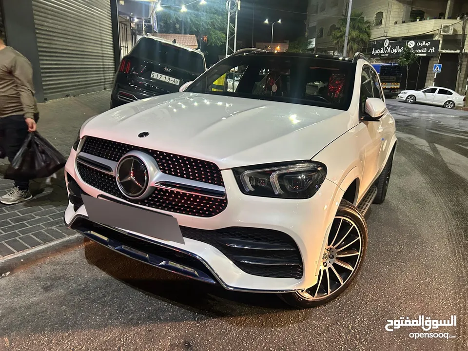 جيب مرسيدس GLE300 ترخيص 2019 لون لؤلؤي مميز