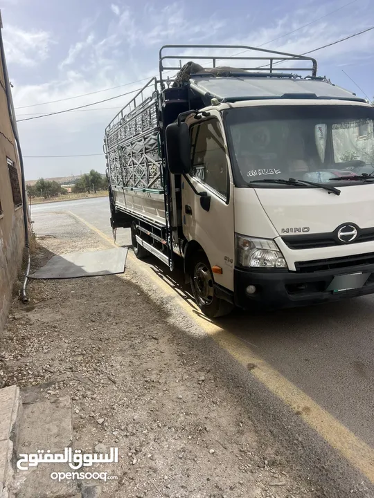 تويوتا ديانا هينو حوض مع صندوق
