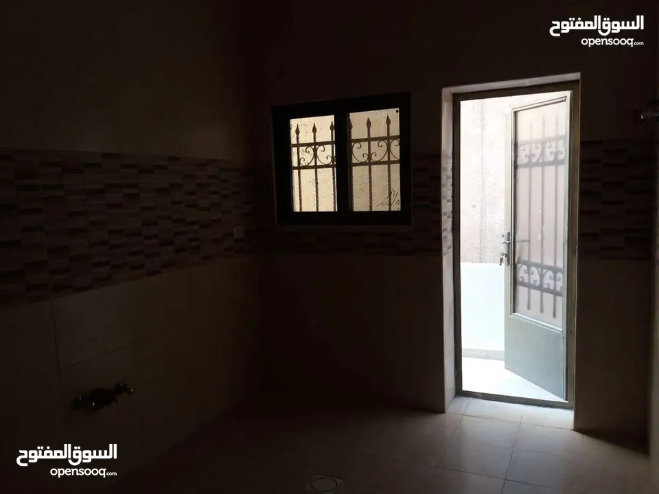 منزل مكون من طابقين مساحة البناء 240 م2 كل طابق 120 متر2 تشطيب سوبر ديلوكس