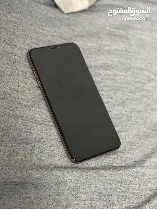 جهاز ايفون xs max بسعر لقطة للبيع