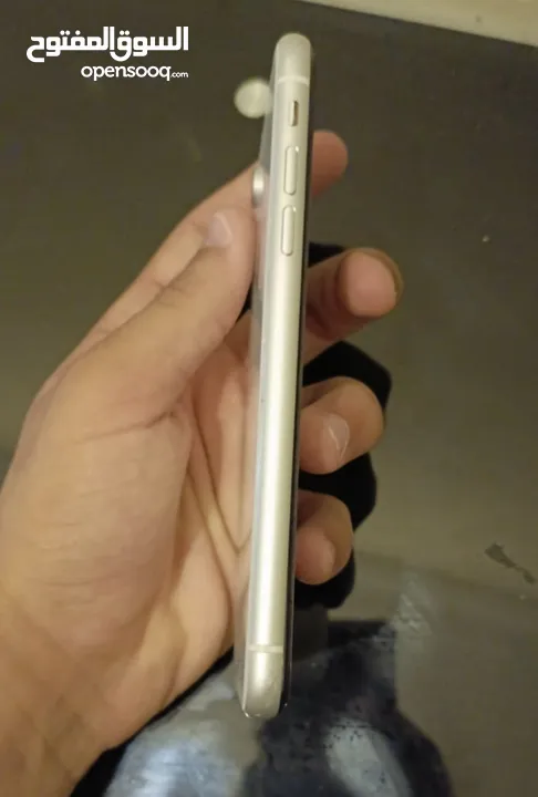 آيفون XR مش مفتوح اقرأ الوصف