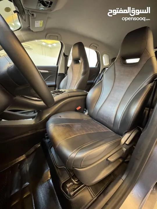 BYD E2 Luxury (2023)