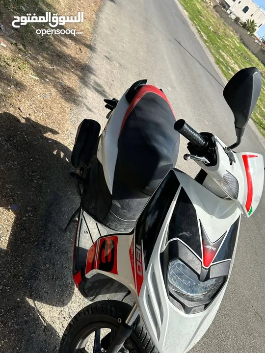 Aprilia 22