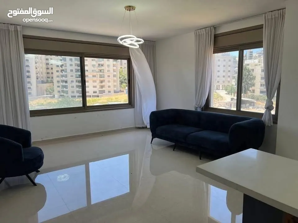 شقه فارغة للايجار في البيره فرب شارع القدس وفرب مركز رام الله