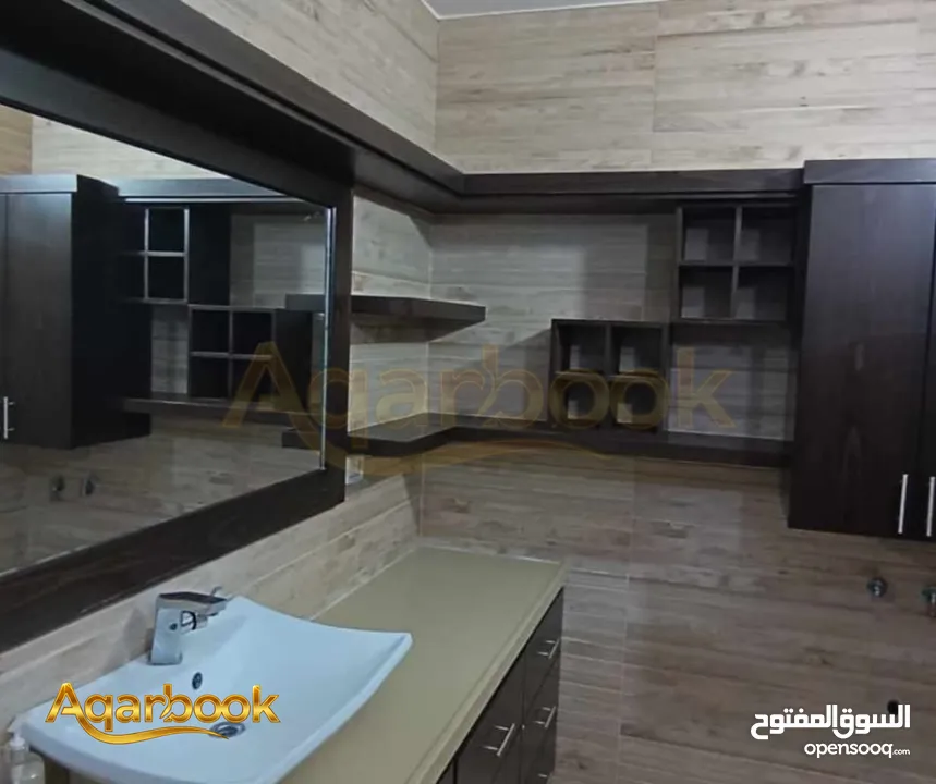 شقة للبيع في بيتونيا – بالقرب من الإسكان الفلسطيني