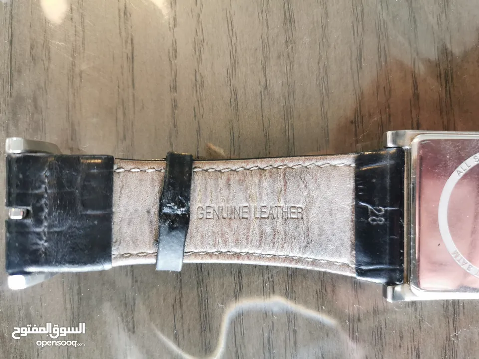 ساعة بوس مستعملة للبيع