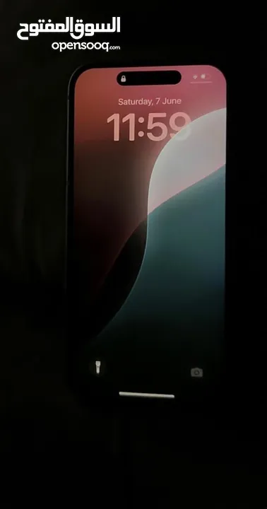 iPhone 15  لون مميز بحاله الوكاله